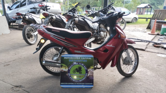 En un control incautan una moto que tenía pedido de