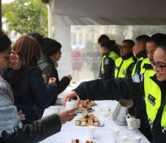 Con el Chocolate Patrio siguieron los festejos de los 208 años de la Independencia
