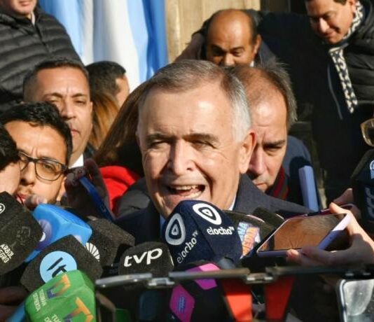 Estoy invitando a todos los sectores a una reforma constitucional profunda