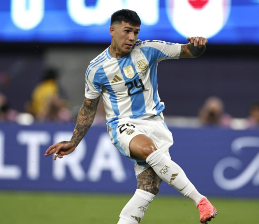 La sanción que podría recibir Enzo Fernández