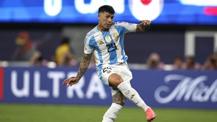 La sanción que podría recibir Enzo Fernández