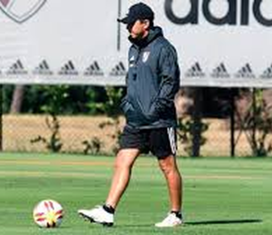 Gallardo atrasa los entrenamientos pensando en Atlético