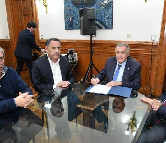 Jaldo firmó un acuerdo salarial con trabajadores del IPV
