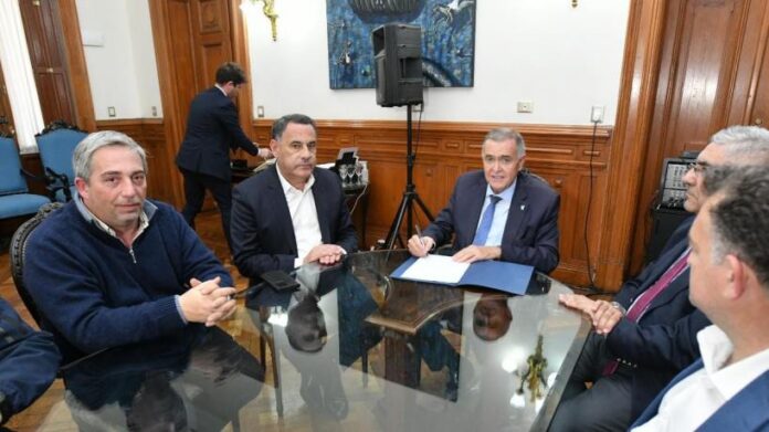 Jaldo firmó un acuerdo salarial con trabajadores del IPV