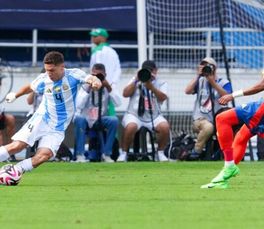 Argentina cayó ante Colombia en Barranquilla por 2-1