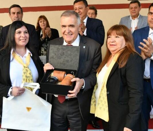 El Gobernador homenajeó a los trabajadores de vialidad en el Día del Camino