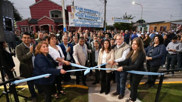 En La Cocha, Jaldo inauguró obras que potencian los servicios
