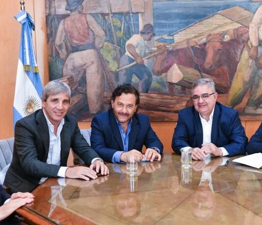 Jaldo se reunió con el ministro de Economía, Luis Caputo