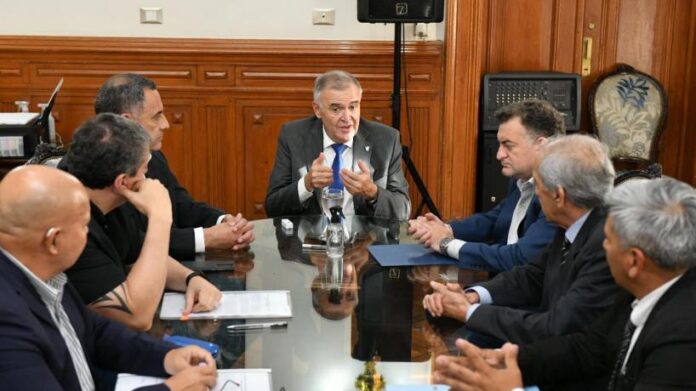 Interzafra: El gobierno entregó una ayuda financiera a trabajadores de