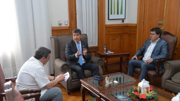 Acevedo convocó a ministros para evaluar la situación sanitaria y