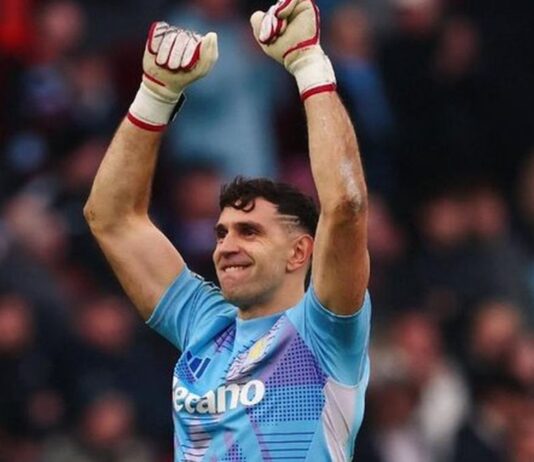 El Dibu Martínez fue clave para estirar la mala racha del Manchester City