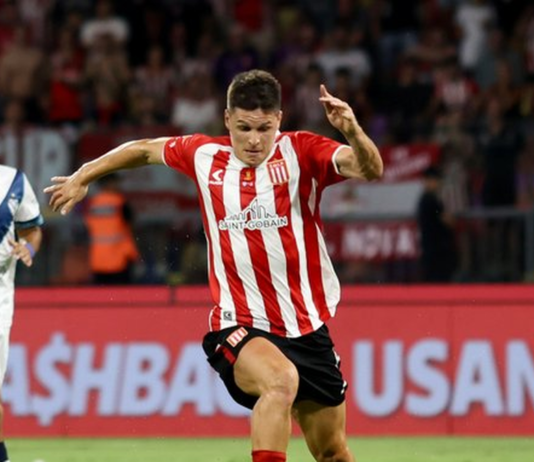 Estudiantes, campeón del Trofeo de Campeones tras golear a Vélez