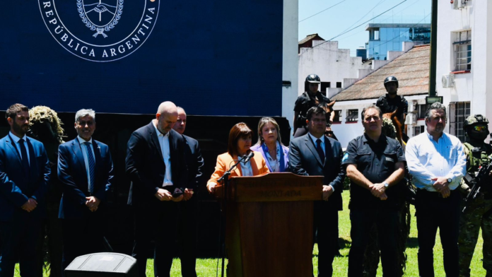 Agüero Gamboa estuvo presente en el lanzamiento del Plan 90/10