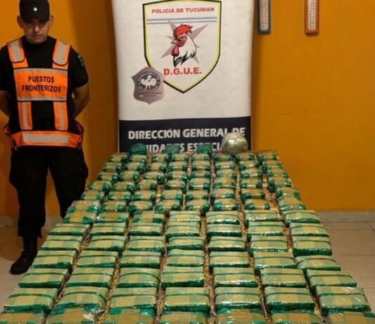 secuestran hojas de coca y bultos de mercadería