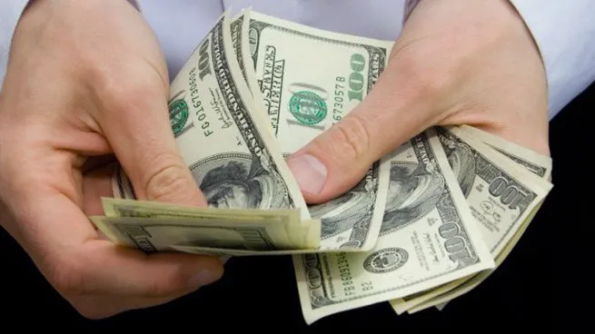 Cómo acceder al dólar desde el lunes y qué cambios