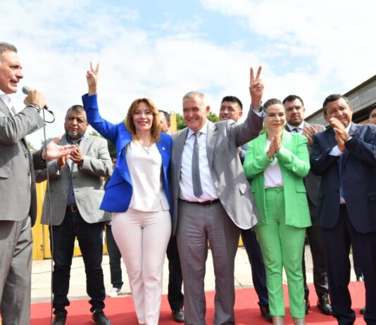 Jaldo inauguró obras de pavimento articulado y cordón cuneta en Las Talitas Jaldo inauguró obras de pavimento articulado y cordón cuneta en Las Talitas