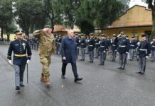 Jaldo participó de la entrega de uniformes a cadetes del Liceo Militar