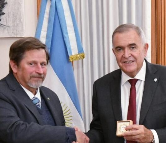 Jaldo se reunió con el rector de la UNSTA para descentralizar la educación