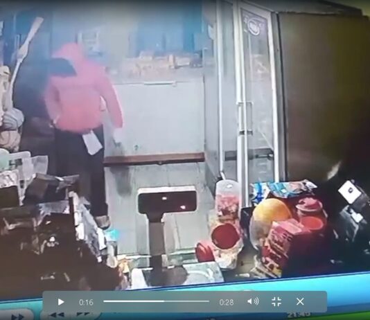 Detienen a una persona por el robo de un celular