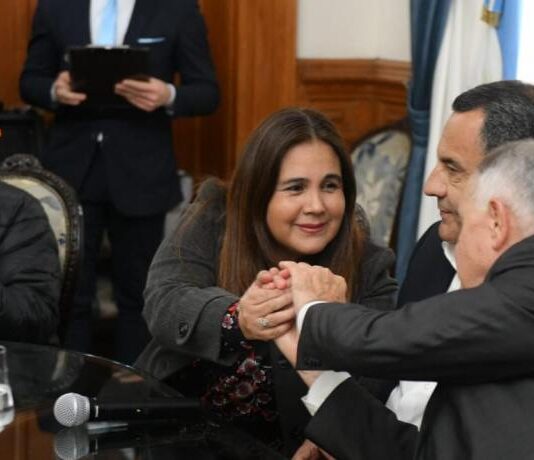 El Gobierno otorgó una nueva mejora salarial a personal del IPSST