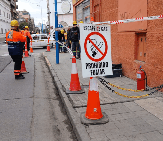 Fuga de gas en Buenos Aires y Las Piedras: tránsito cortado