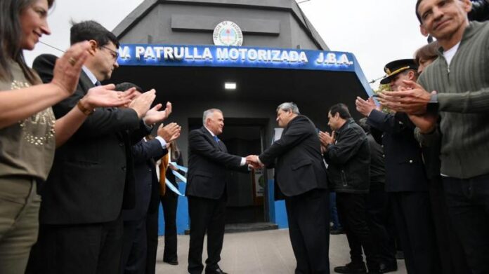 Jaldo-inauguro-dependencias-policiales-y-entrego-equipamiento-en-Alberdi.jpg