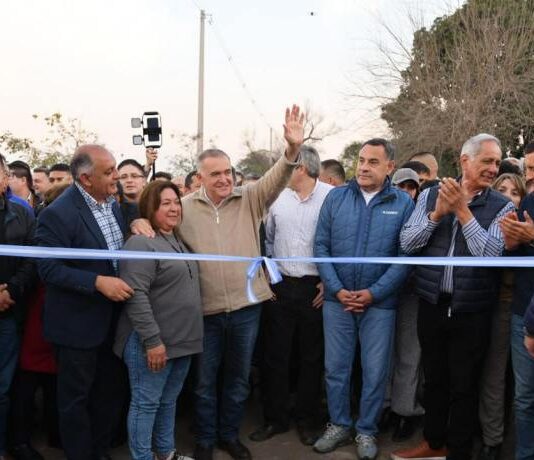 Jaldo inauguró obras y anunció pavimentación en Alto Verde y Los Guchea