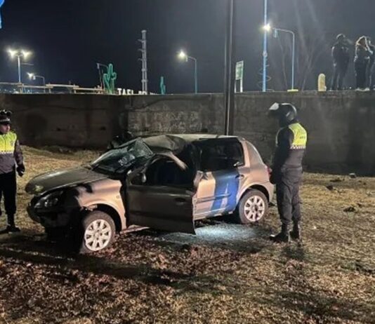 tres jóvenes resultaron heridos tras un siniestro vial