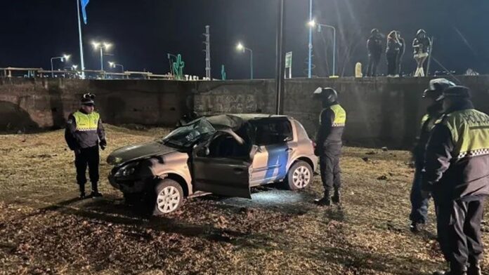 tres jóvenes resultaron heridos tras un siniestro vial
