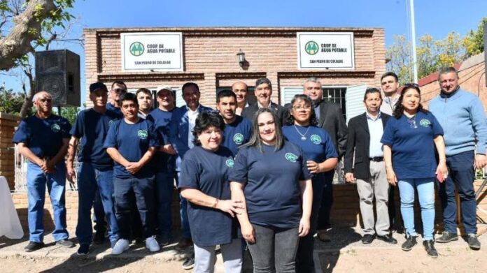 Acevedo-recorrio-la-Cooperativa-de-Agua-Potable-en-San-Pedro.jpg