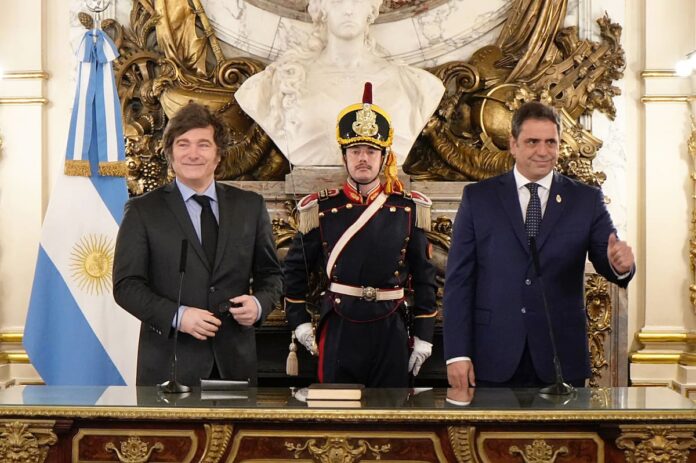 el-presidente-javier-milei-y-su-ministro-del-VYHKY3DOBRF3XIGZSG63CW3WRA.jpg