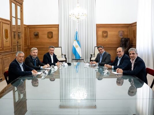 los gobernadores hicieron sentir su malestar y le dieron la espalda a Milei