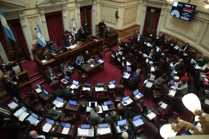 sesion-en-el-senado-contra-el-veto-de-milei-a-la-CBDXPLY4TBG5BL3SBNC6UGJCN4.JPG