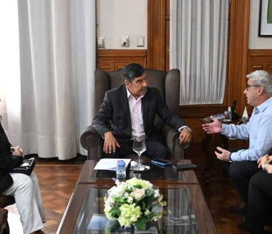 Acevedo recibió a autoridades de CITED