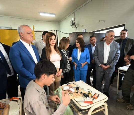 Jaldo visitó la Escuela Técnica N°2 Lomas de Tafí