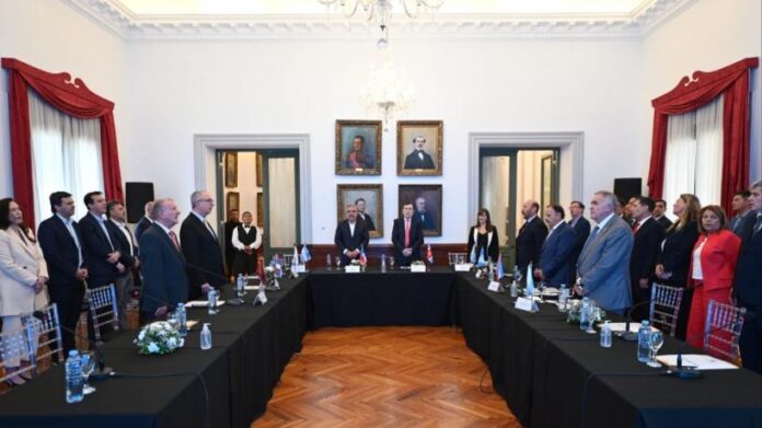 Jaldo-participa-de-la-reunion-de-los-gobernadores-del-Norte.jpg