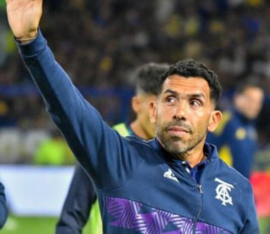 Carlos Tevez dijo que no es ni pro ni contra de la dirigencia de Riquelme