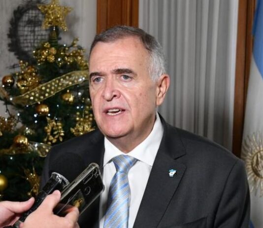 El gobernador dijo que adherirá a los asuetos del 24 y 31 de diciembre