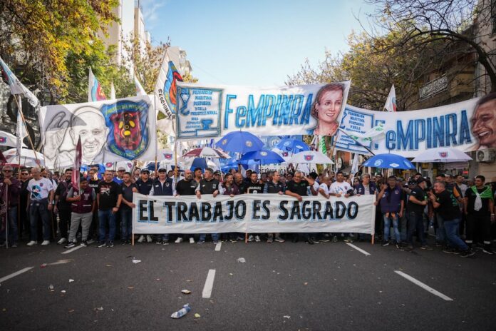 marcha-de-la-cgt-en-la-previa-por-el-dia-del-HBWVHWOYV5FN7CZJKBGQ32E6N4.jpeg