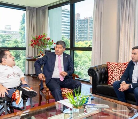Acevedo recibió a Javier Pérez y acompañará la gestión para mejorar su movilidad