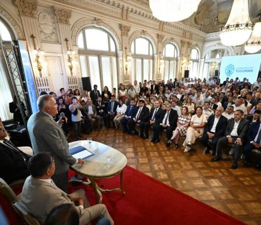 Jaldo puso en funciones a la nueva conducción de la Caja Popular de Ahorros