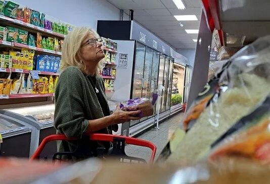 La suba de los alimentos empuja la inflación de enero
