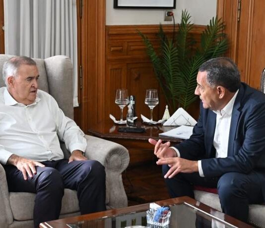 El Gobierno abre una nueva instancia de diálogo por recomposición salarial