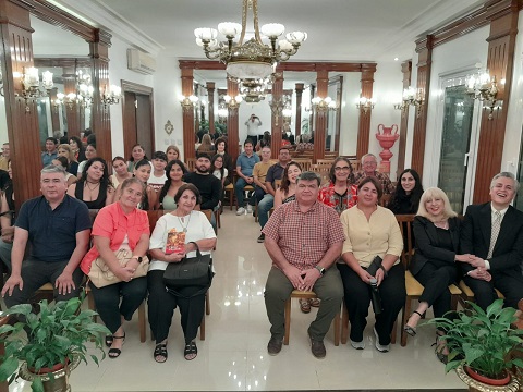 Los poemas de «Ojal en el crepúsculo» de Graciela Brizuela emocionaron en la Sala Lazarte