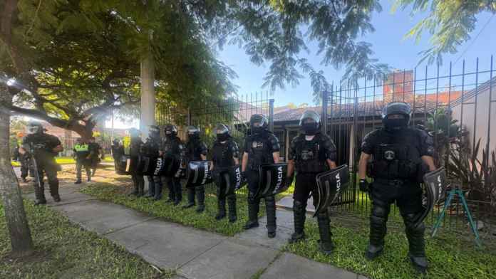 dictan prisión preventiva para los dos acusados