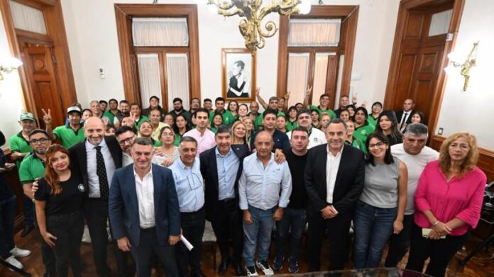 El-Gobierno-y-ATE-sellaron-un-nuevo-acuerdo-salarial.jpeg