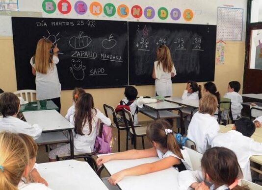 El lunes se reanudarán las clases en las escuelas que estén en condiciones