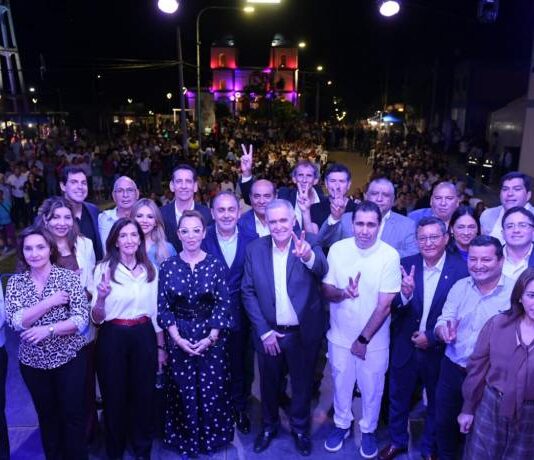 Jaldo encabezó los actos por el 50° aniversario de la Municipalidad de Burruyacú