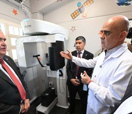 Jaldo inauguró un tomógrafo odontológico pediátrico para el Hospital del Niño Jesús
