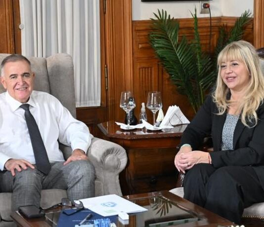 Jaldo y Chahla avanzan en gestiones para garantizar recursos municipales
